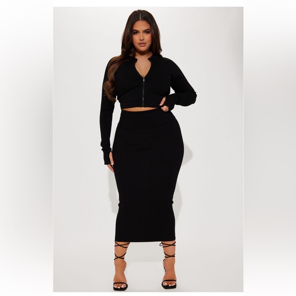 Makena Snatched Maxi Skirt - Picture 5 of 14